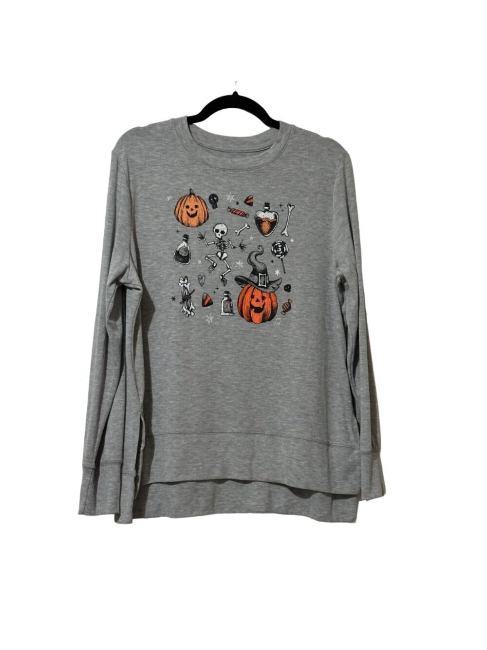 Way To Celebrate! Halloween Top Women’s Size L Gray Orange Long Sleeve Spooky